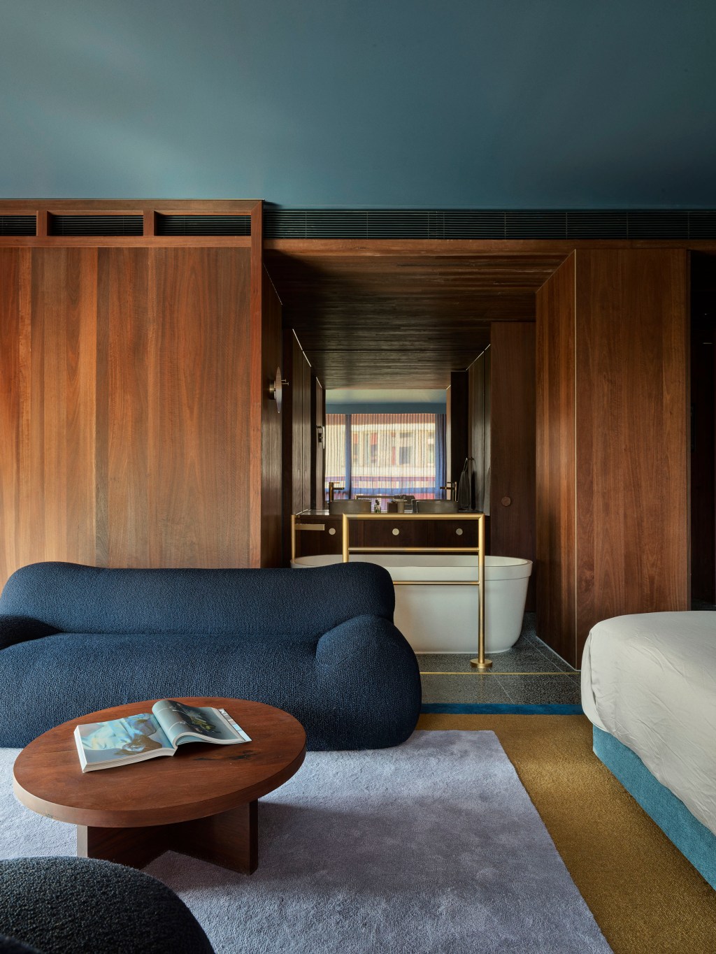 Stay Longer. Dine Higher