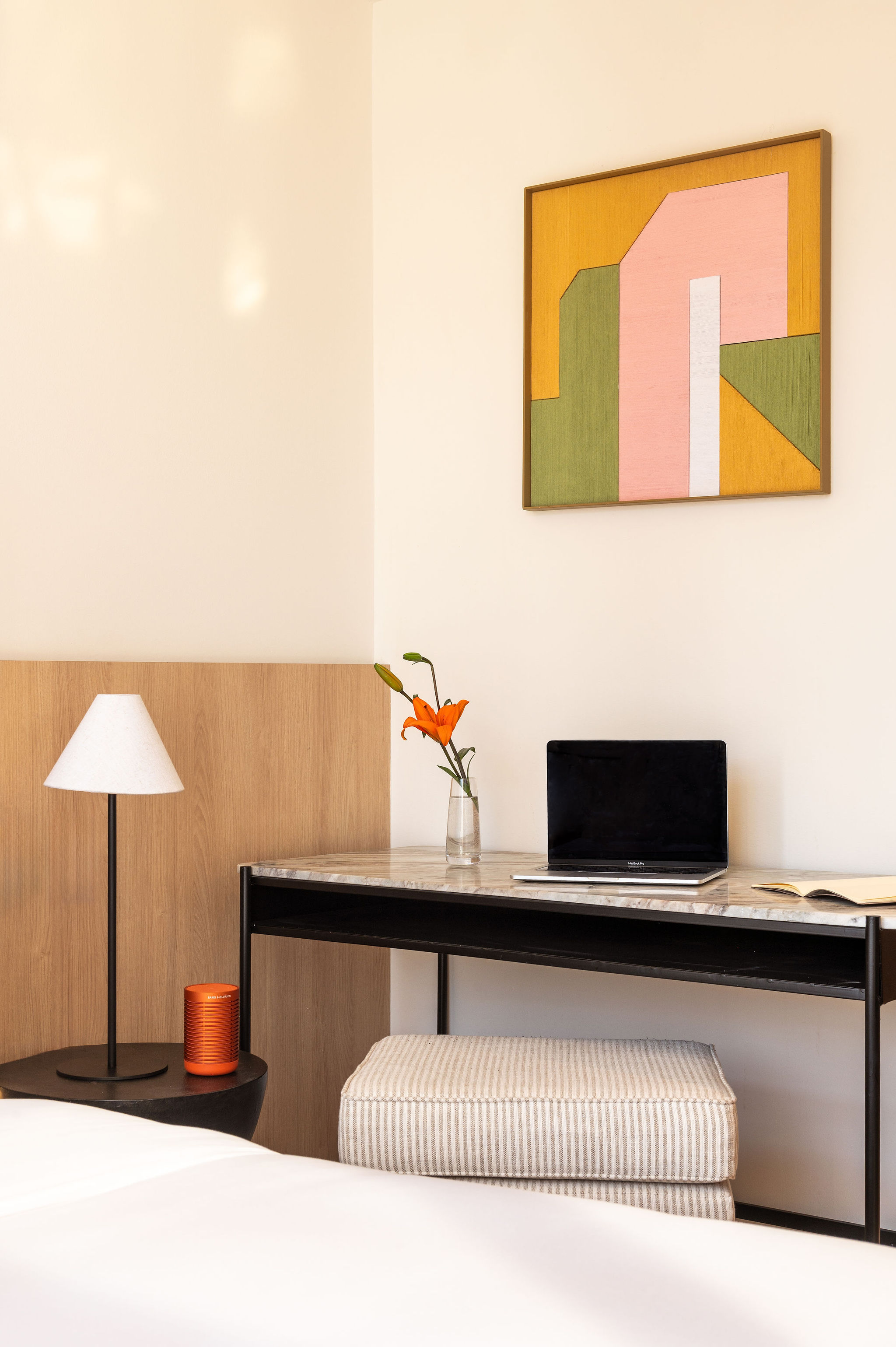 Espaces de travail modernes et équipements dans les chambres au Hyde Mexico City Reforma