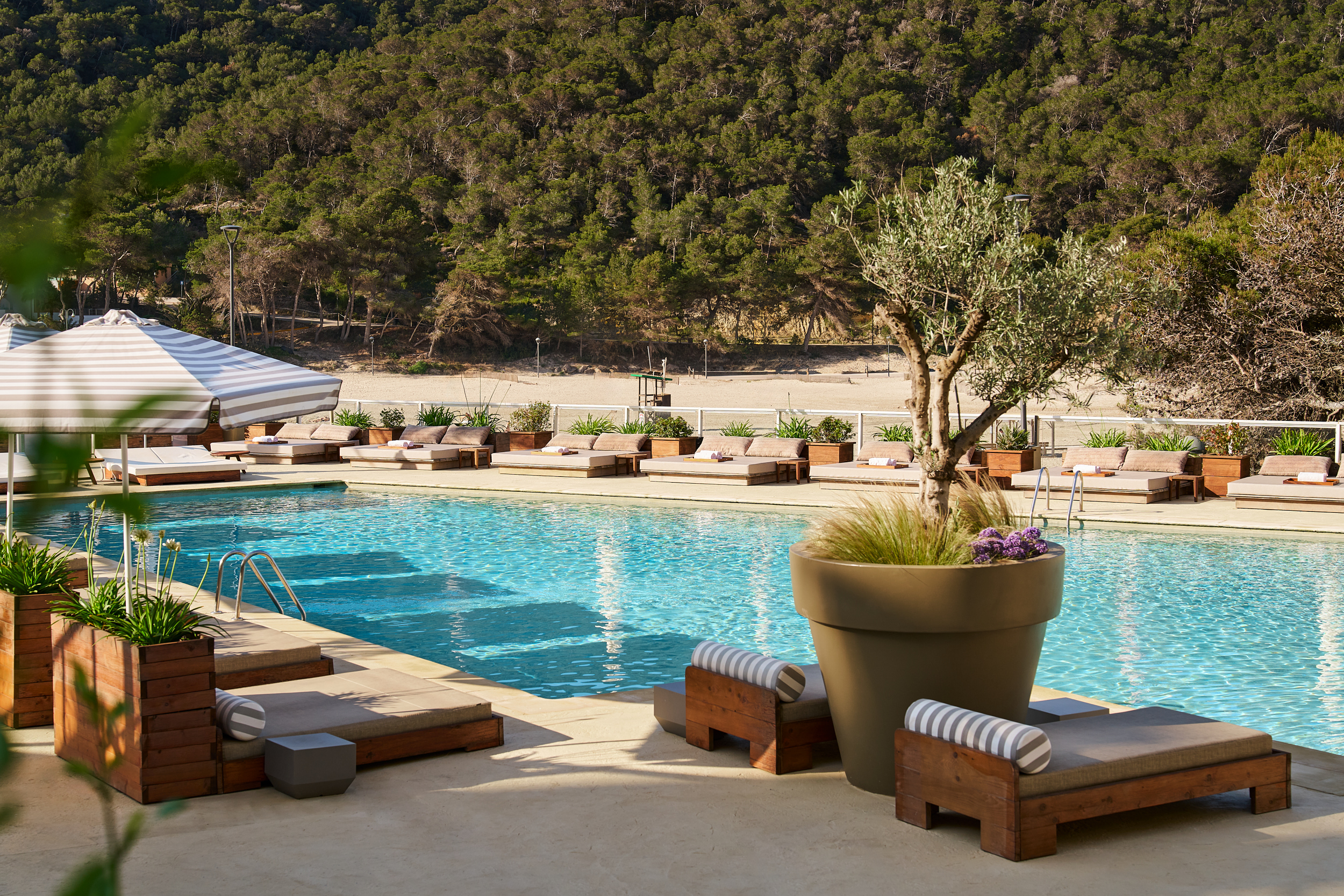 Hyde Ibiza Pool Bar