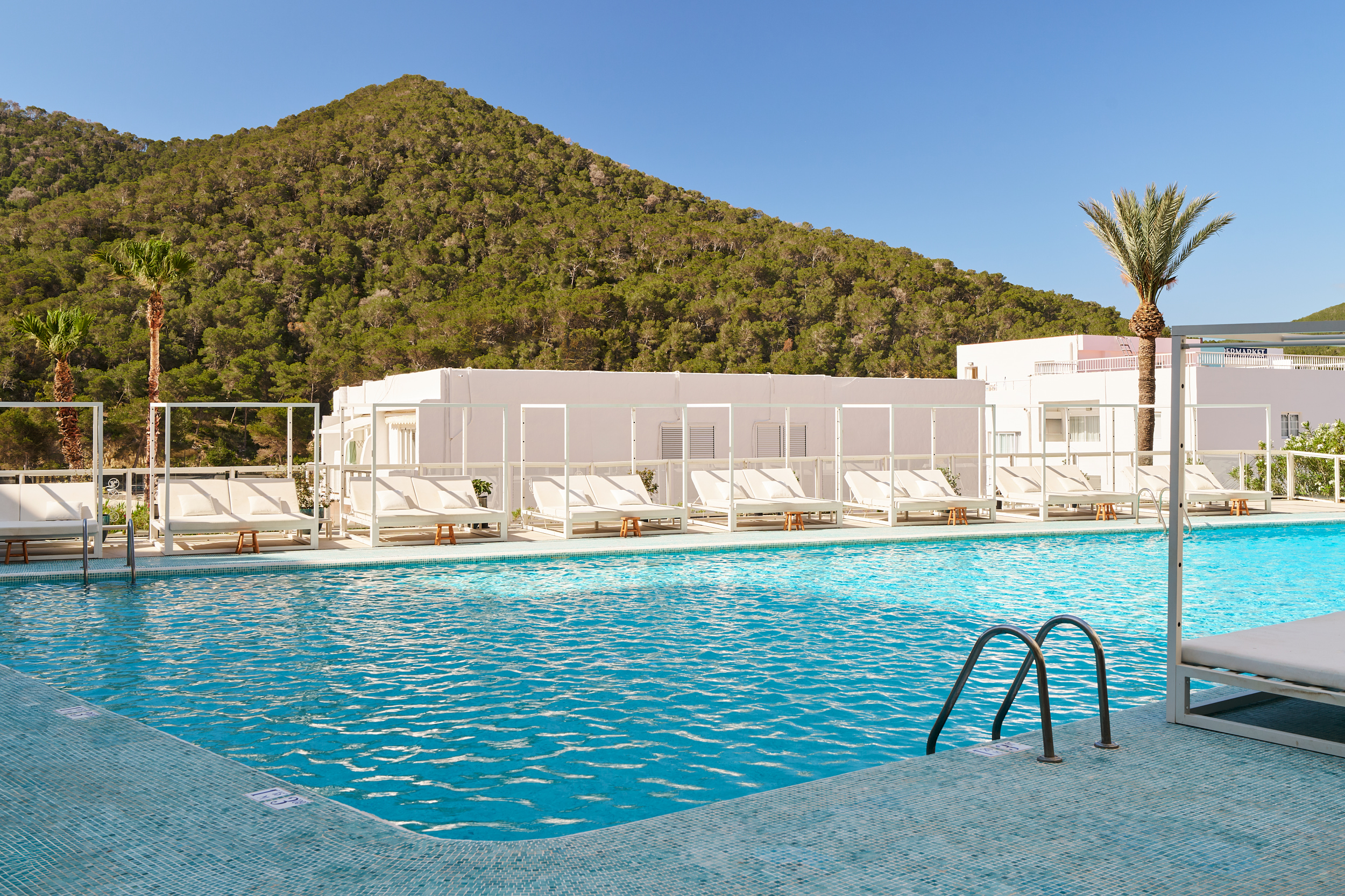 Hyde Ibiza Bungalow Pool